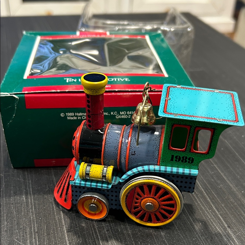 1989 Hallmark Tin Locomotive Ornament #8